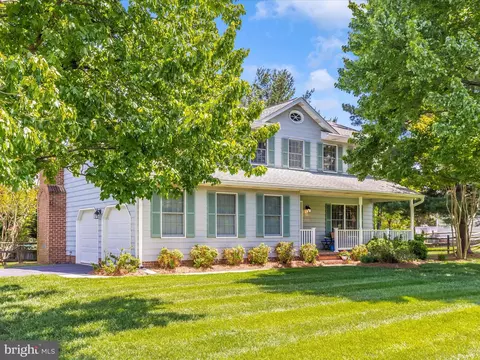 Exterior - 8165 Stone Ridge Dr, Frederick, MD 21702 photo 13 of 24
