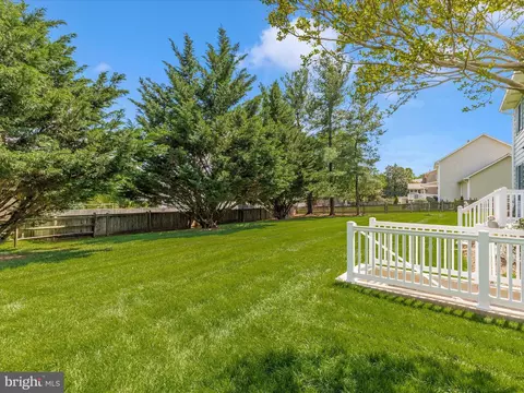 Exterior - 8165 Stone Ridge Dr, Frederick, MD 21702 photo 6 of 24