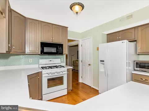 Kitchen - 8165 Stone Ridge Dr, Frederick, MD 21702 photo 4 of 6