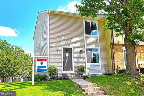 9 Horizon Dr, Frederick, MD 21703