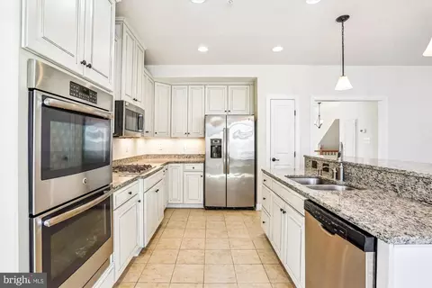 Kitchen - 6468 Alan Linton Blvd E, Frederick, MD 21703 photo 2 of 6