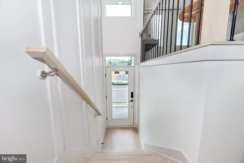 711 Iron Forge Rd UNIT B, Frederick, MD 21702 photo 5