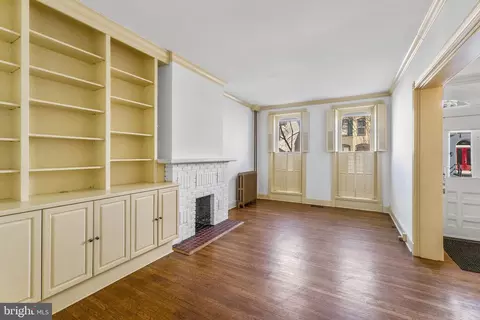 Living - 12 E 3rd St, Frederick, MD 21701 photo 4 of 7