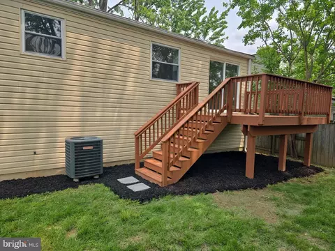 Exterior - 1797 Valleyside Dr, Frederick, MD 21702 photo 5 of 8