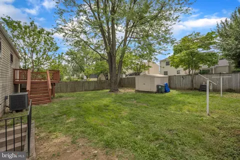 Exterior - 1797 Valleyside Dr, Frederick, MD 21702 photo 6 of 8