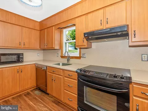 9203 Oak Tree Cir, Frederick, MD 21701 photo 23