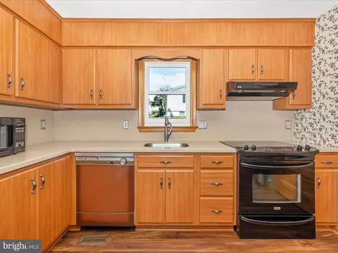 9203 Oak Tree Cir, Frederick, MD 21701 photo 22