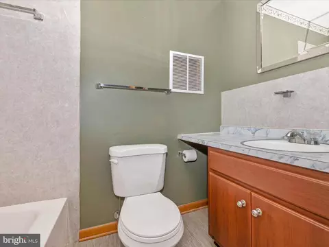 9203 Oak Tree Cir, Frederick, MD 21701 photo 41