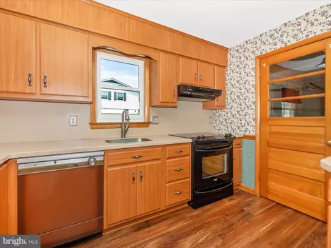 9203 Oak Tree Cir, Frederick, MD 21701 photo 21