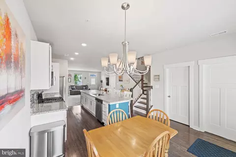 Entry Way - 1304 Sandoval Ct, Frederick, MD 21702 photo 4 of 6