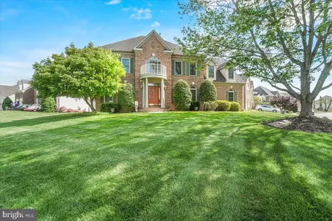 6341 Knollwood Dr, Frederick, MD 21701