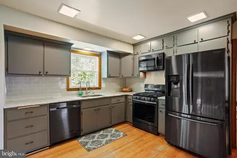 7006 Summerfield Dr, Frederick, MD 21702 photo 18
