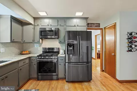 7006 Summerfield Dr, Frederick, MD 21702 photo 20