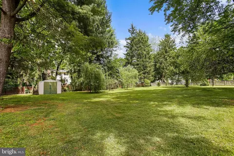 7006 Summerfield Dr, Frederick, MD 21702 photo 9