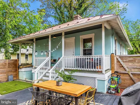 Exterior - 205 W 7th St, Frederick, MD 21701 photo 7 of 12