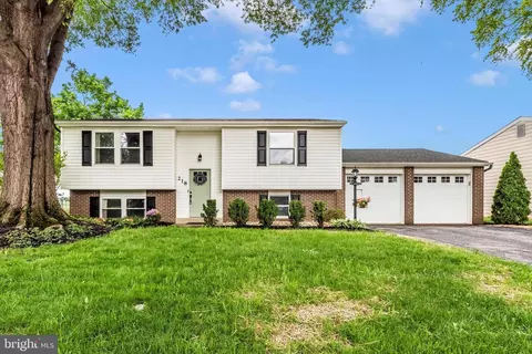 218 Challedon Dr, Walkersville, MD 21793