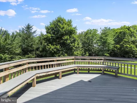 Exterior - 1033 Lindfield Dr, Frederick, MD 21702 photo 6 of 8