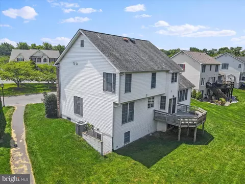 View/Area - 1033 Lindfield Dr, Frederick, MD 21702 photo 1 of 3