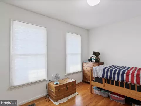 Bedroom - 1033 Lindfield Dr, Frederick, MD 21702 photo 4 of 10