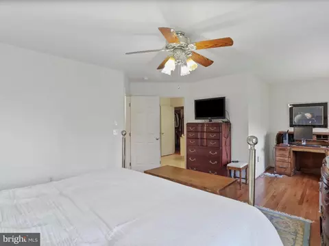 Bedroom - 1033 Lindfield Dr, Frederick, MD 21702 photo 2 of 10