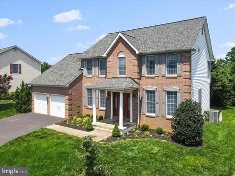 Exterior - 1033 Lindfield Dr, Frederick, MD 21702 photo 3 of 8