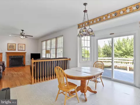 Dining - 1033 Lindfield Dr, Frederick, MD 21702 photo 3 of 3