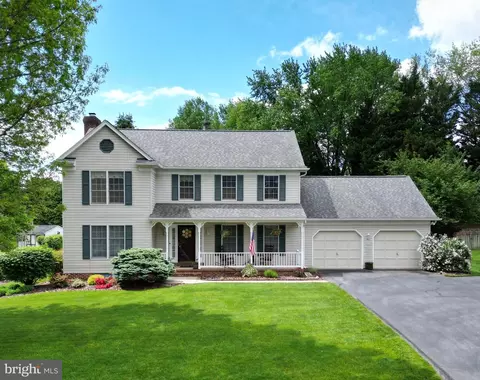 6745 Meadowside Dr, Frederick, MD 21702