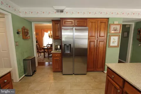 Kitchen - 6745 Meadowside Dr, Frederick, MD 21702 photo 4 of 6