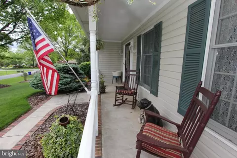 Exterior - 6745 Meadowside Dr, Frederick, MD 21702 photo 8 of 20