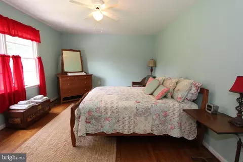Bedroom - 6745 Meadowside Dr, Frederick, MD 21702 photo 5 of 10
