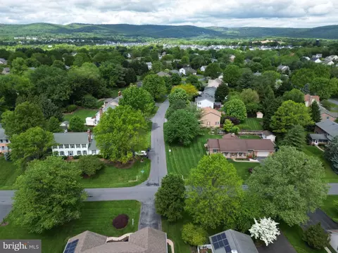 View/Area - 6745 Meadowside Dr, Frederick, MD 21702 photo 4 of 9