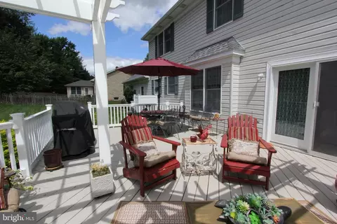 Exterior - 6745 Meadowside Dr, Frederick, MD 21702 photo 5 of 20