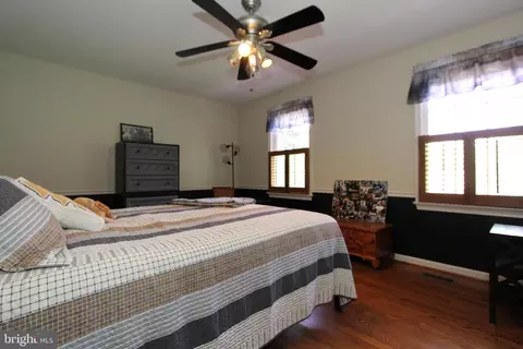 Bedroom - 6745 Meadowside Dr, Frederick, MD 21702 photo 8 of 10