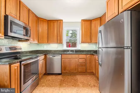 Kitchen - 603 Lee Pl, Frederick, MD 21702 photo 2 of 4