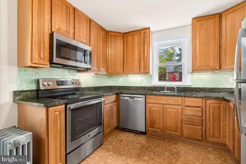 Kitchen - 603 Lee Pl, Frederick, MD 21702 photo 4 of 4