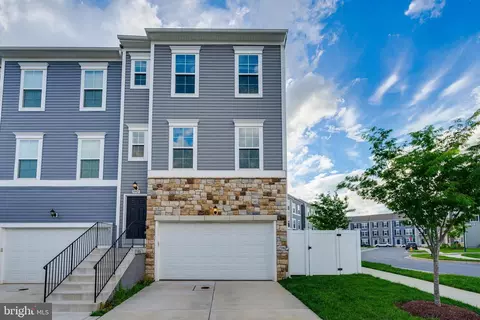5992 Passend Dr, Frederick, MD 21703