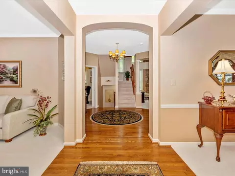 Entry Way - 2594 Bear Den Rd, Frederick, MD 21701 photo 2 of 4