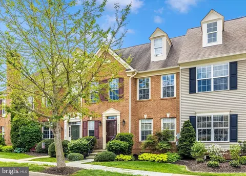2517 Island Grove Blvd, Frederick, MD 21701