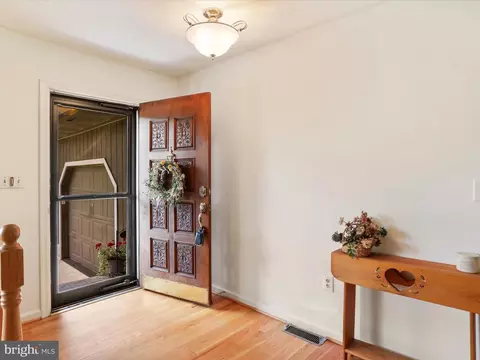 8117 Glendale Dr, Frederick, MD 21702 photo 3