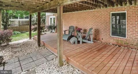 Exterior - 2218 W Greenleaf Dr W, Frederick, MD 21702 photo 9 of 10