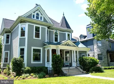 Exterior - 18 Clarke Pl, Frederick, MD 21701 photo 2 of 15