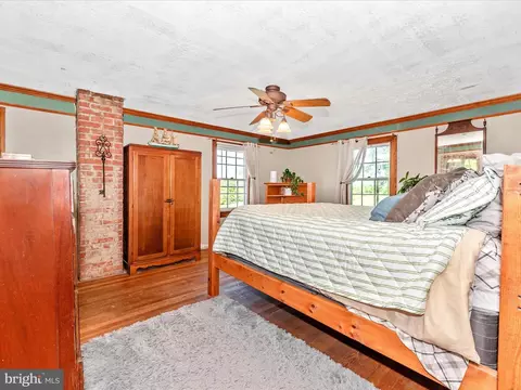 Bedroom - 6103 Jefferson Pike, Frederick, MD 21703 photo 3 of 6