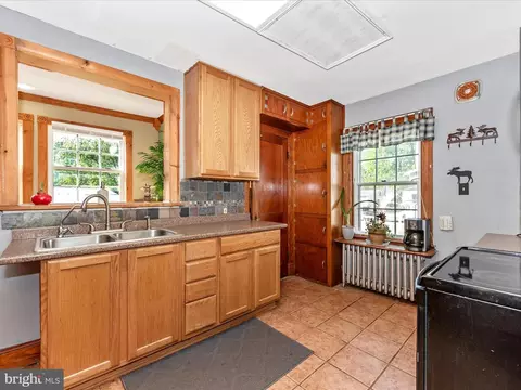 Kitchen - 6103 Jefferson Pike, Frederick, MD 21703 photo 2 of 9