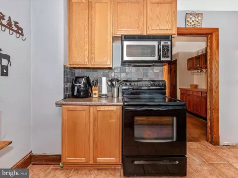Kitchen - 6103 Jefferson Pike, Frederick, MD 21703 photo 8 of 9