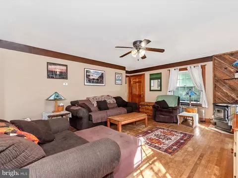 Living - 6103 Jefferson Pike, Frederick, MD 21703 photo 1 of 5