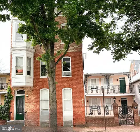 9 E 4th St, Frederick, MD 21701