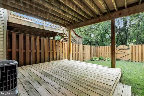 Exterior - 9432 Berkley Ln, Frederick, MD 21701 photo 5 of 8