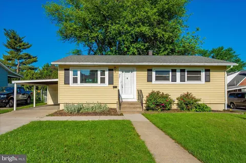 1426 W 11th St, Frederick, MD 21702