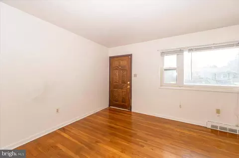 1426 W 11th St, Frederick, MD 21702 photo 3