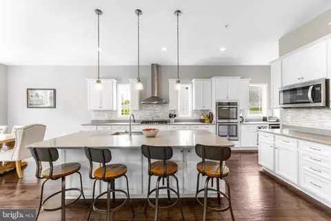 5519 Golden Eagle Rd, Frederick, MD 21704